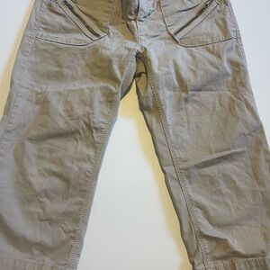 Khaki Old Navy Cargo Capris Junior